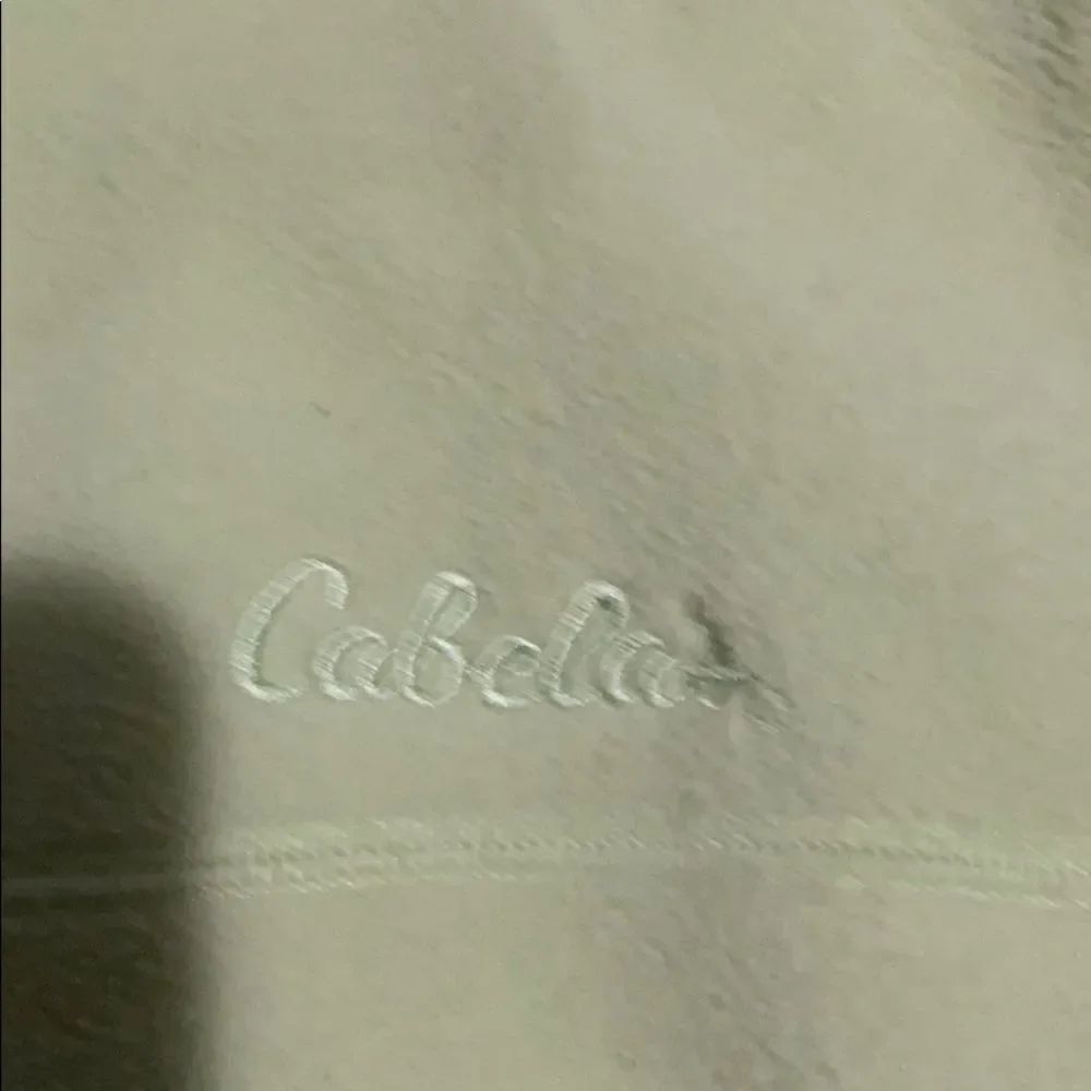 Cabelas jacket - Picture 3 of 3